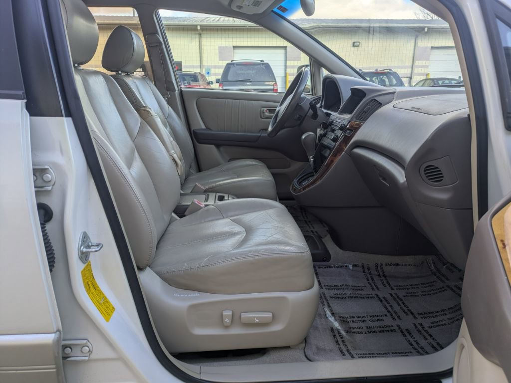 Used 2000 Lexus RX 300 image 16