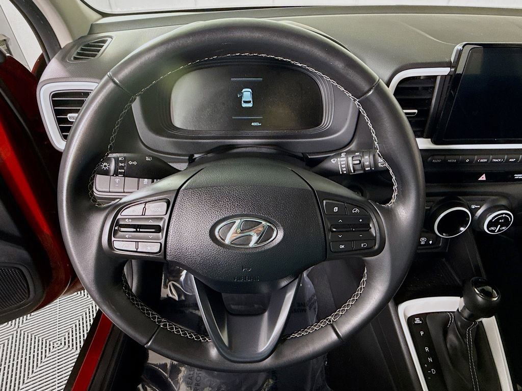 Certified 2024 Hyundai Venue Limited image 21