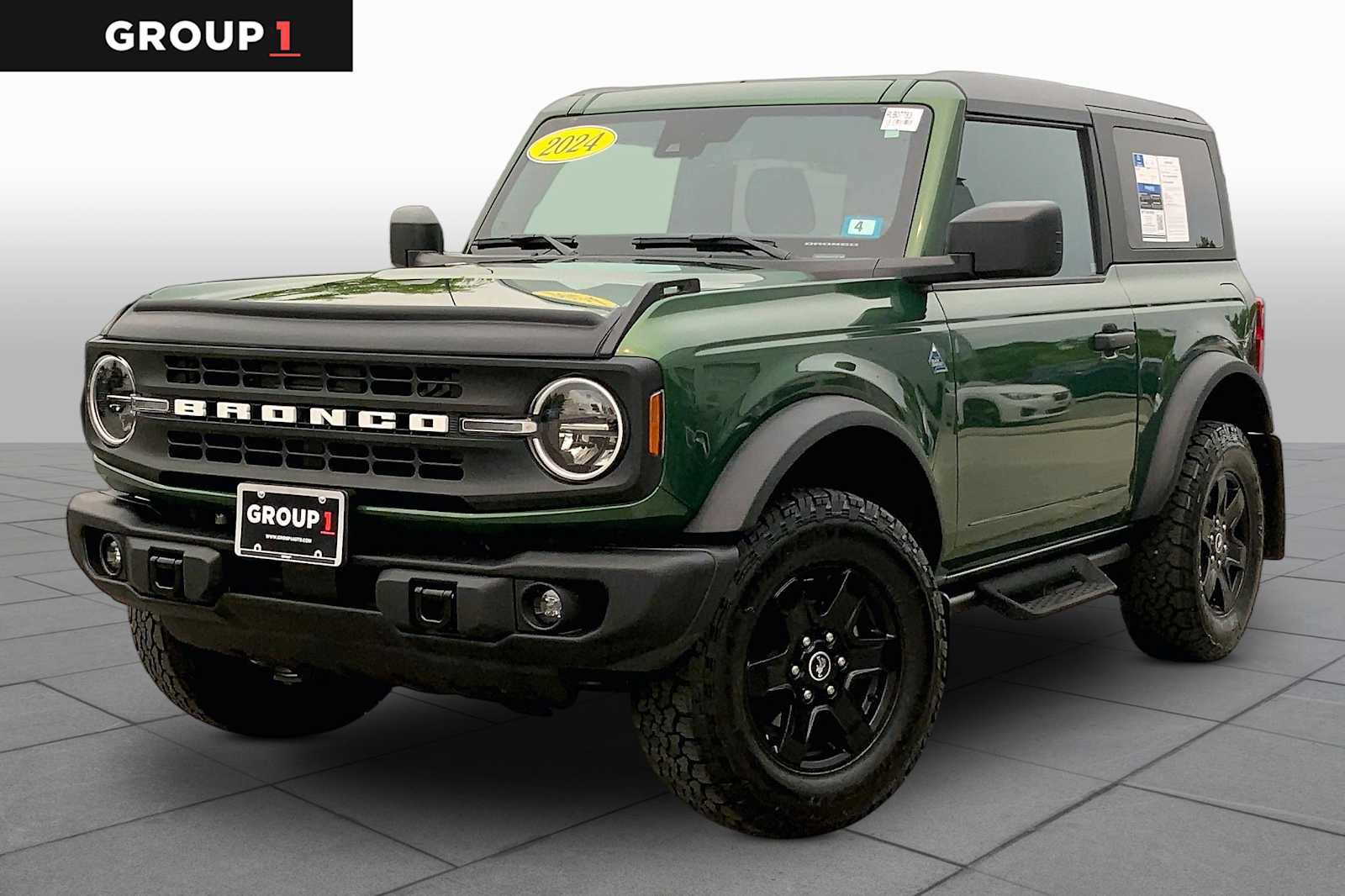 Used 2024 Ford Bronco Black Diamond AWD/4WD image 1
