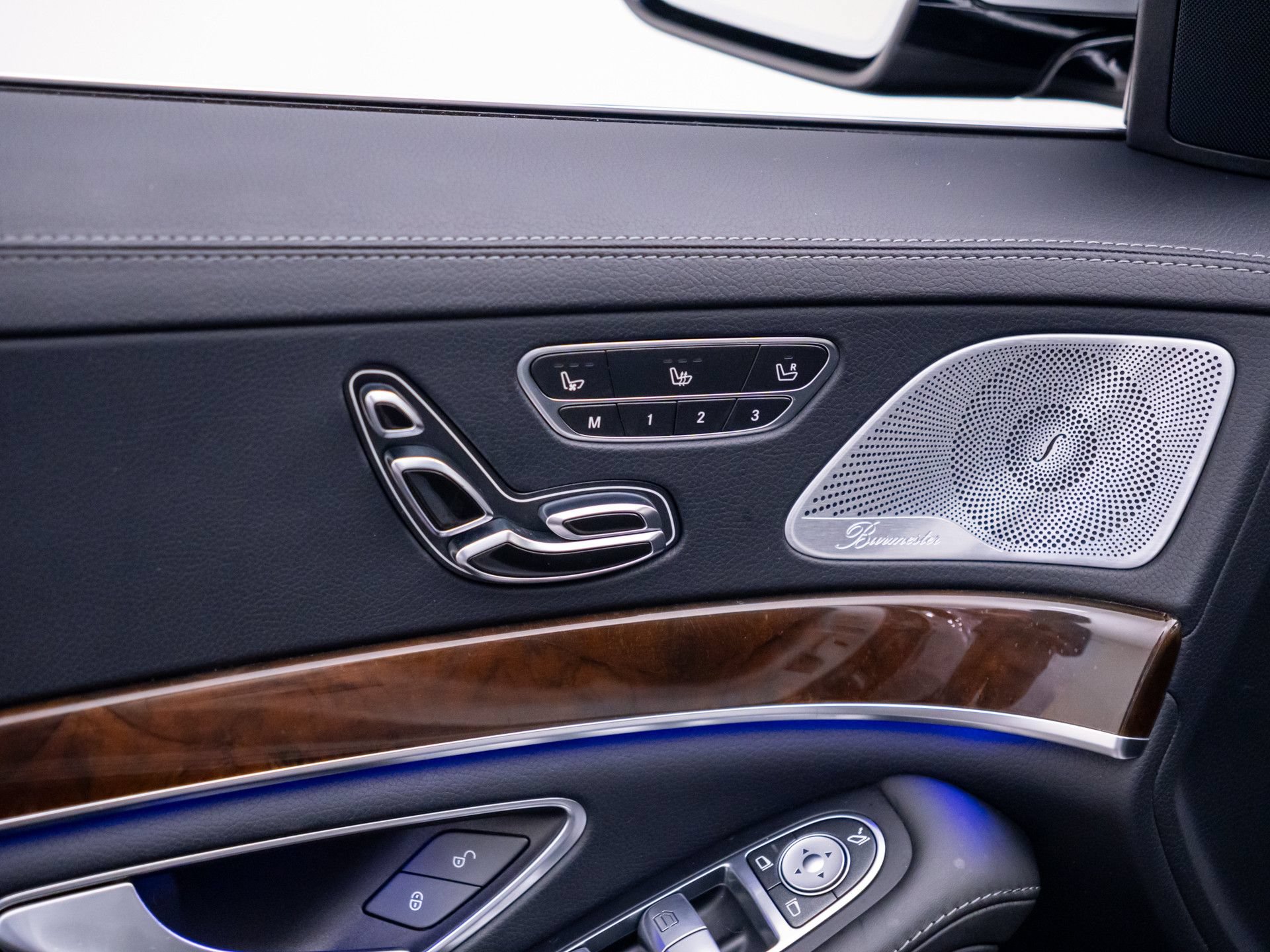 Used 2016 Mercedes-Benz S 550 4MATIC Sedan image 14