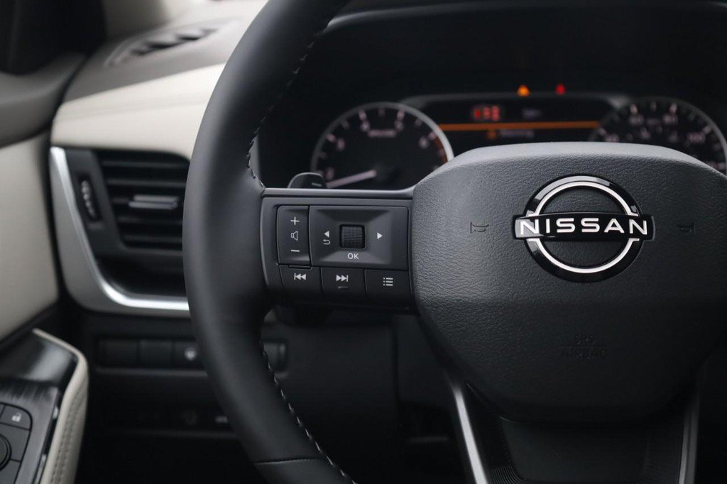 New 2026 Nissan Rogue Dark Armor AWD/4WD image 9