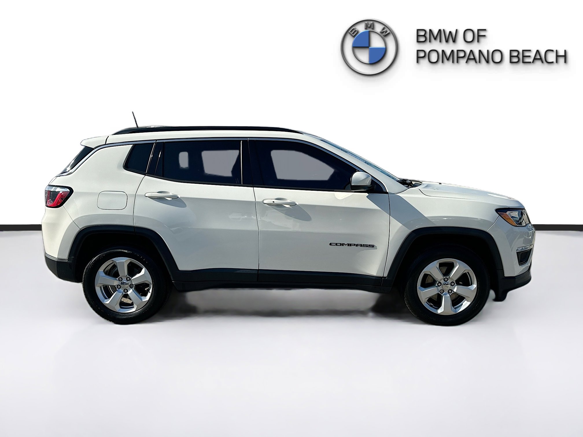 Used 2018 Jeep Compass Latitude w/ Popular Equipment Group image 8