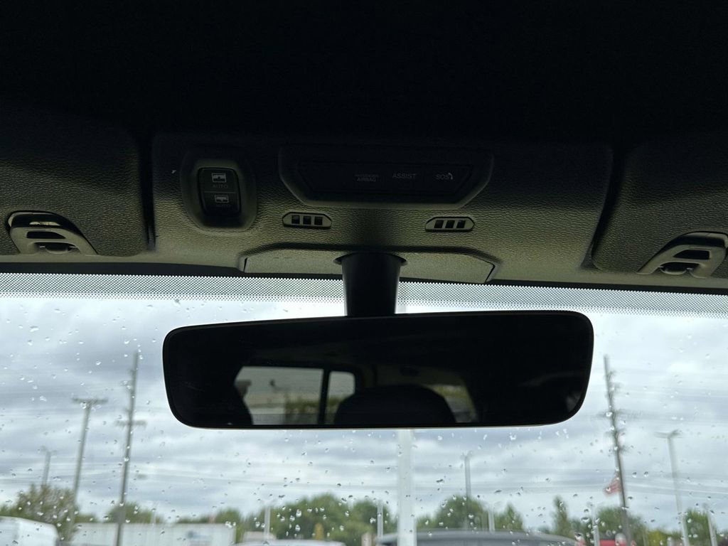 Used 2023 Jeep Wrangler Unlimited Sahara w/ Cold Weather Group image 33