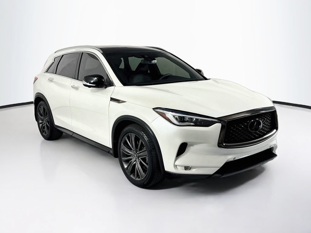 Used 2020 INFINITI QX50 Essential w/ Edition 30 Package AWD/4WD image 3