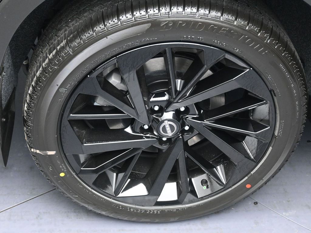 New 2026 Nissan Rogue SL image 5