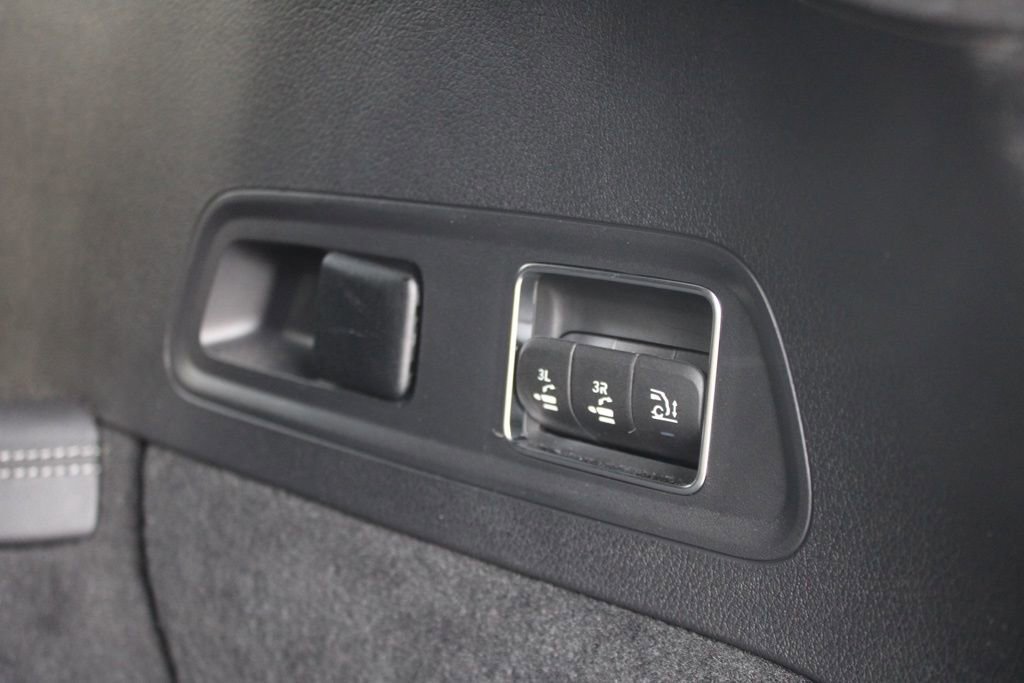 Certified 2025 Mercedes-Benz GLS 580 4MATIC image 44