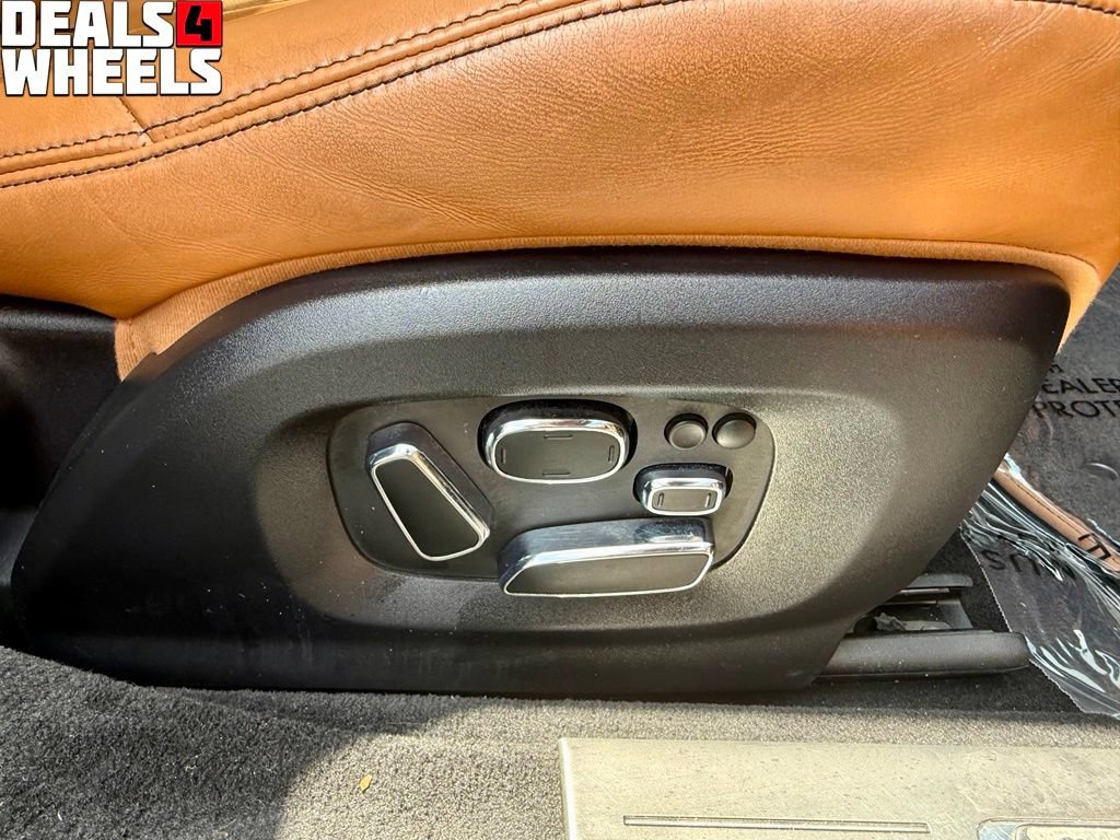 Used 2012 Jaguar XJ RWD image 29