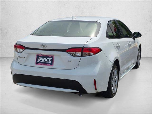Used 2020 Toyota Corolla LE FWD image 5