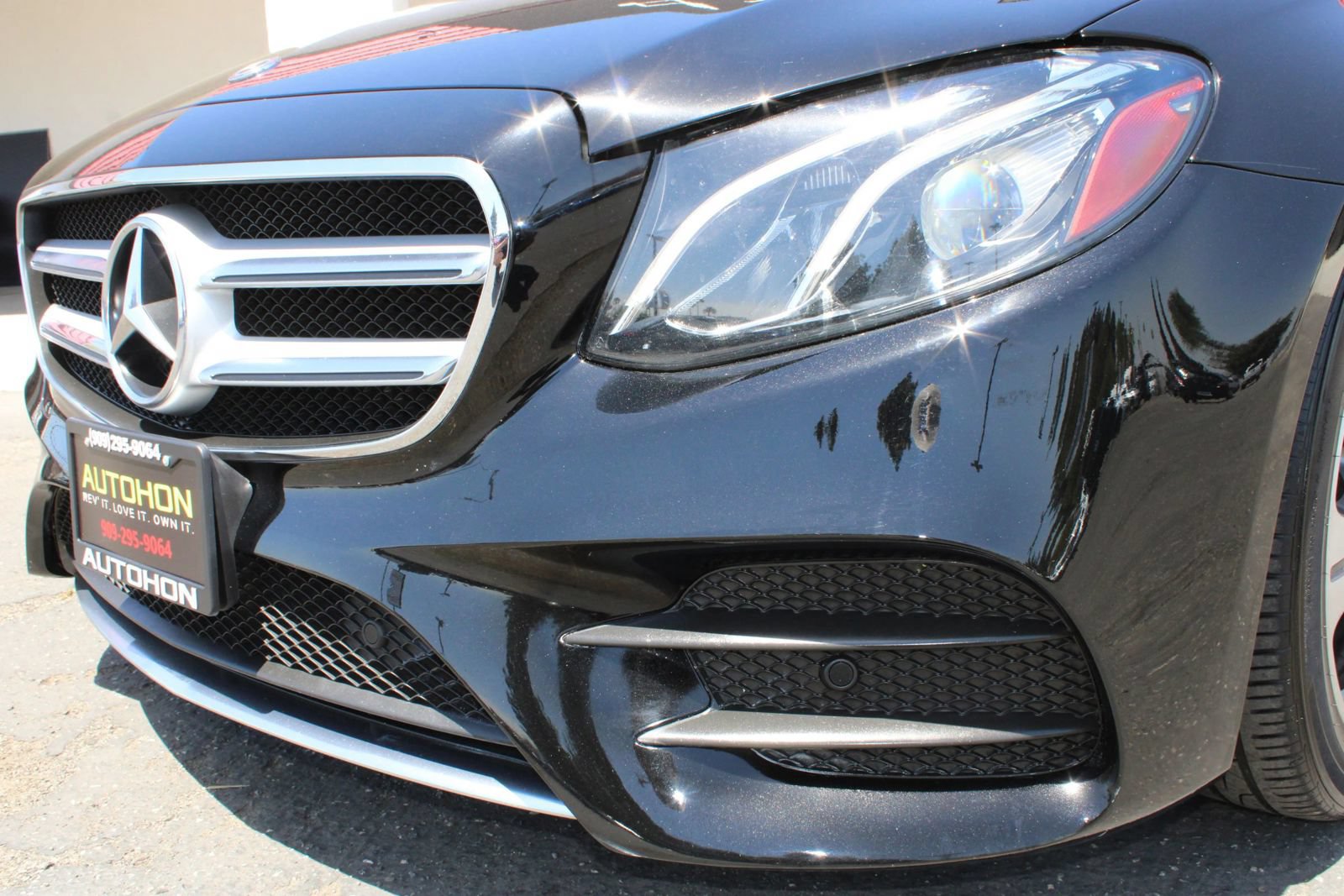 Used 2019 Mercedes-Benz E 300 image 4