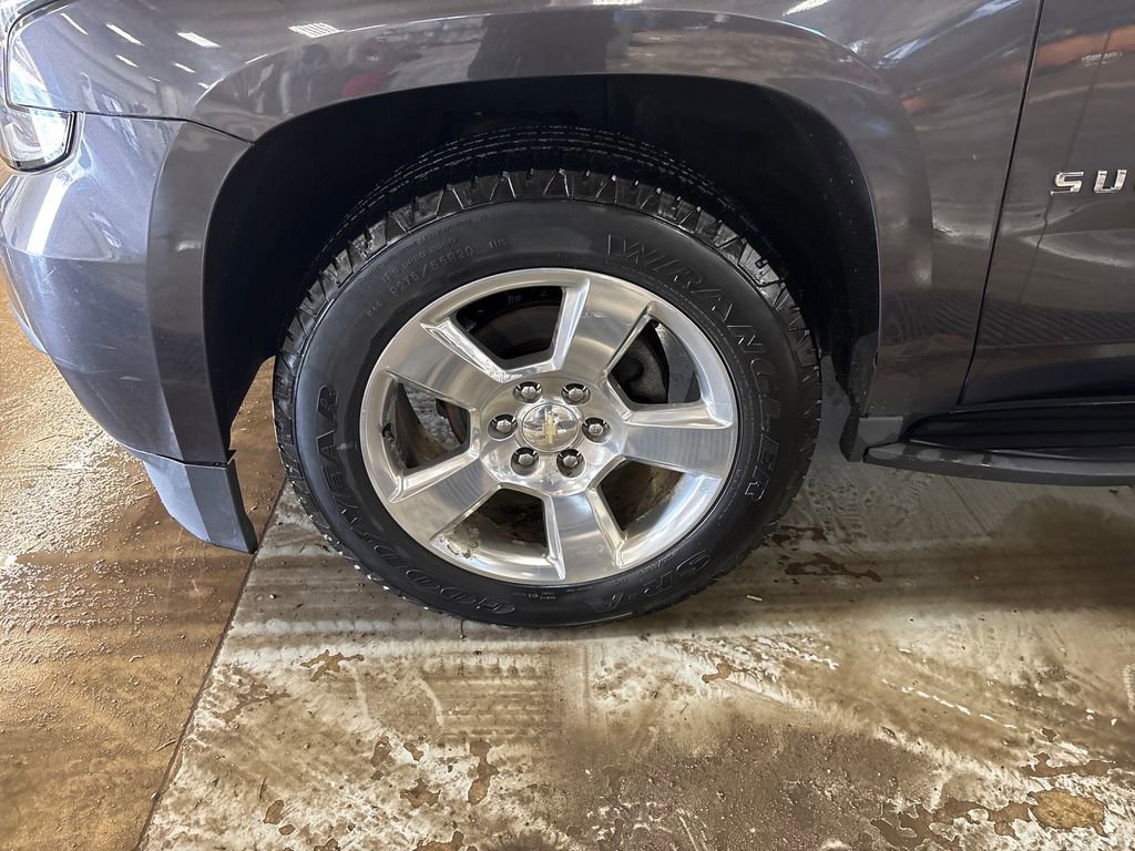 Used 2017 Chevrolet Suburban LS image 11