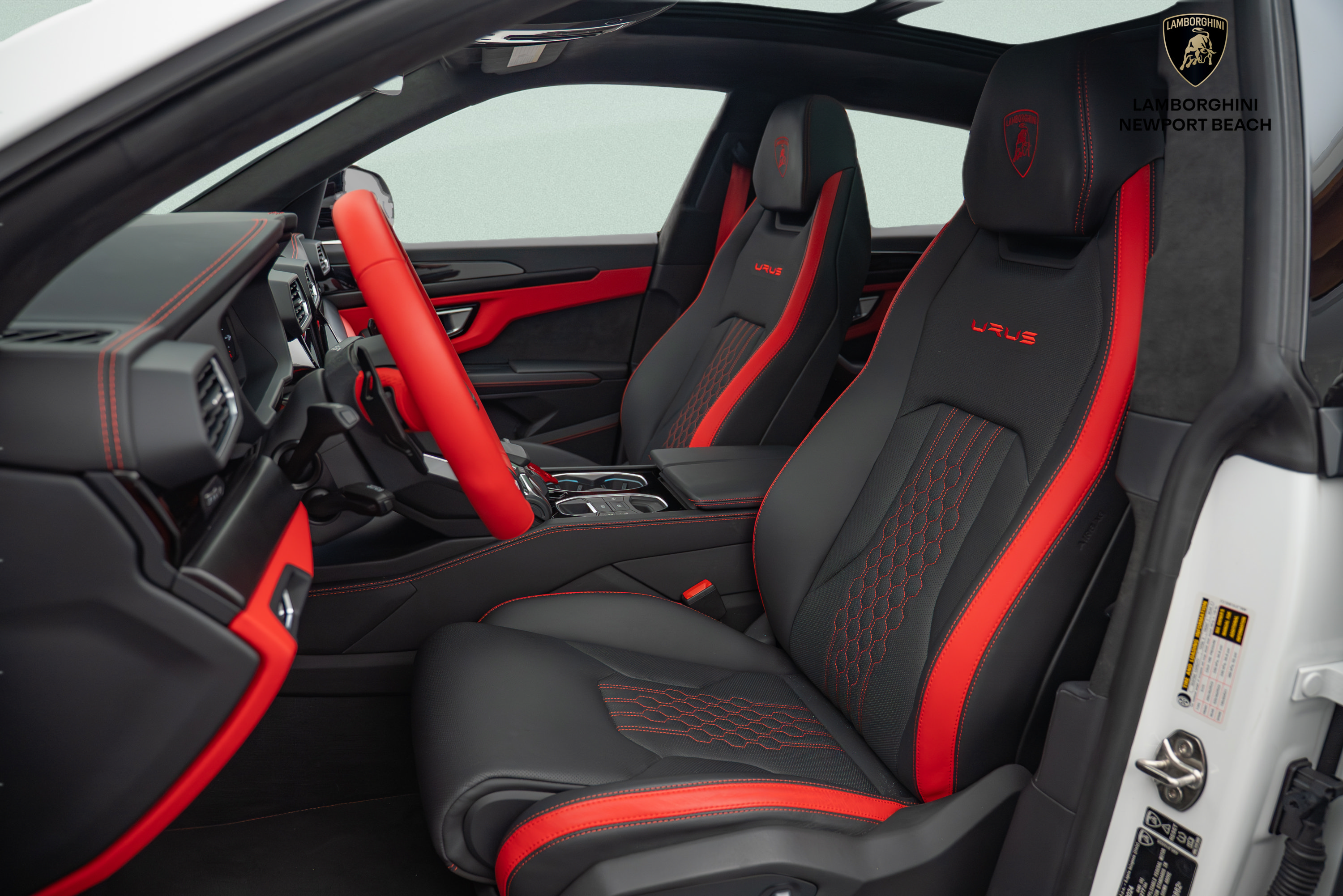 Used 2024 Lamborghini Urus S AWD/4WD image 10