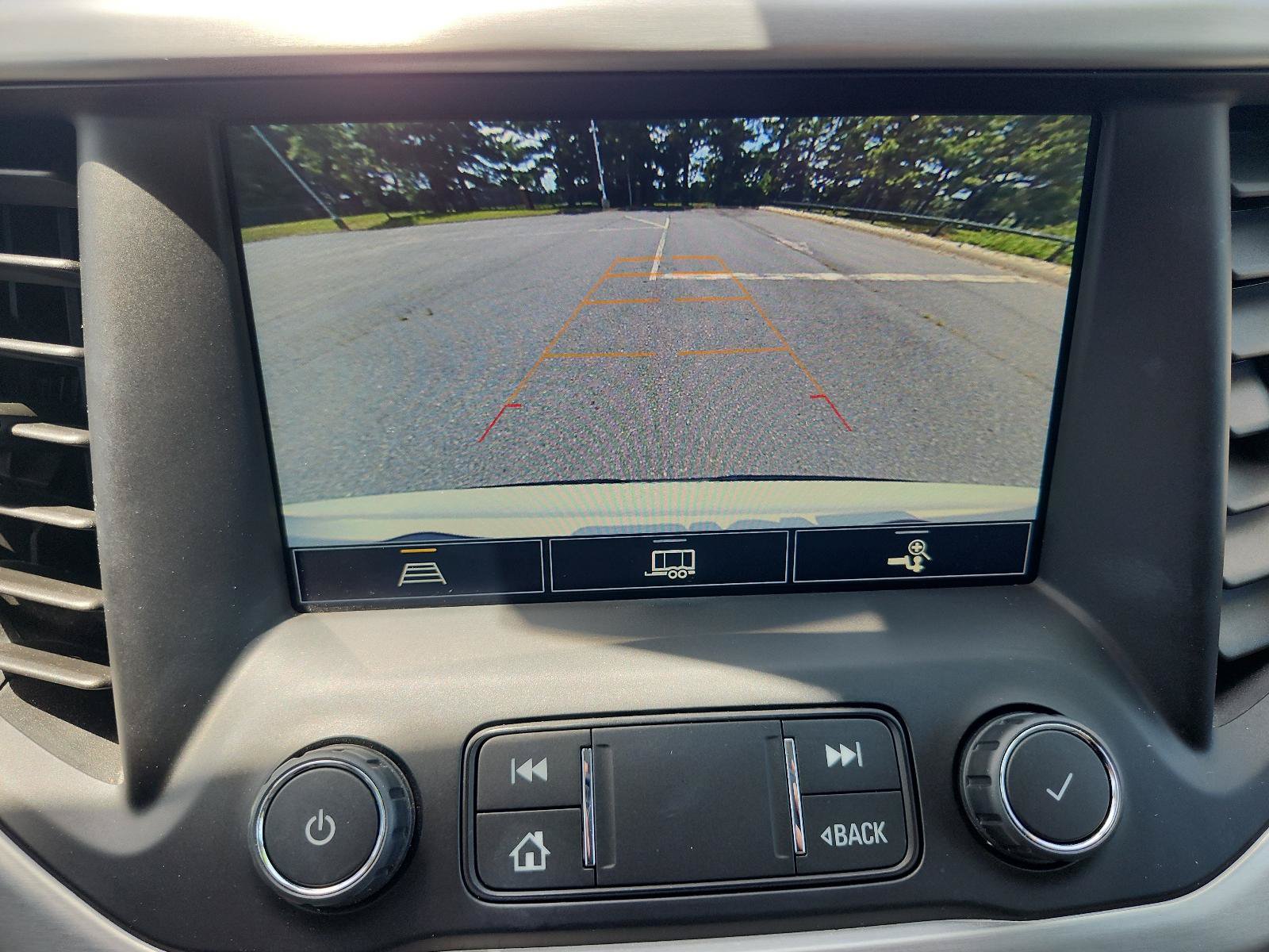 Used 2021 GMC Acadia SLT w/ Preferred Package FWD image 18