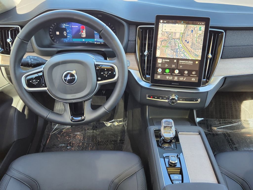 New 2025 Volvo XC90 B6 Core w/ Protection Package Premier image 2