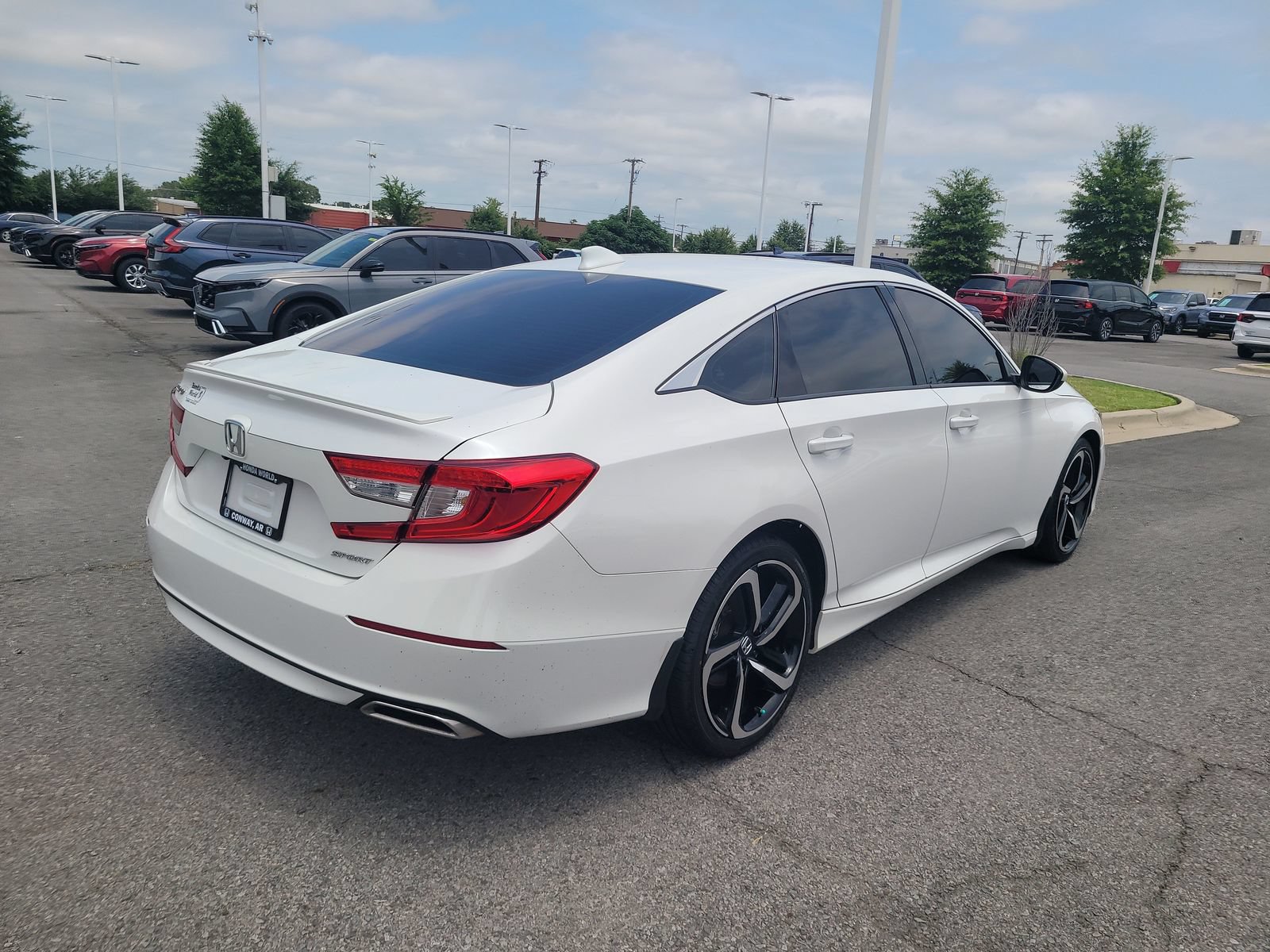 Used 2020 Honda Accord Sport image 3