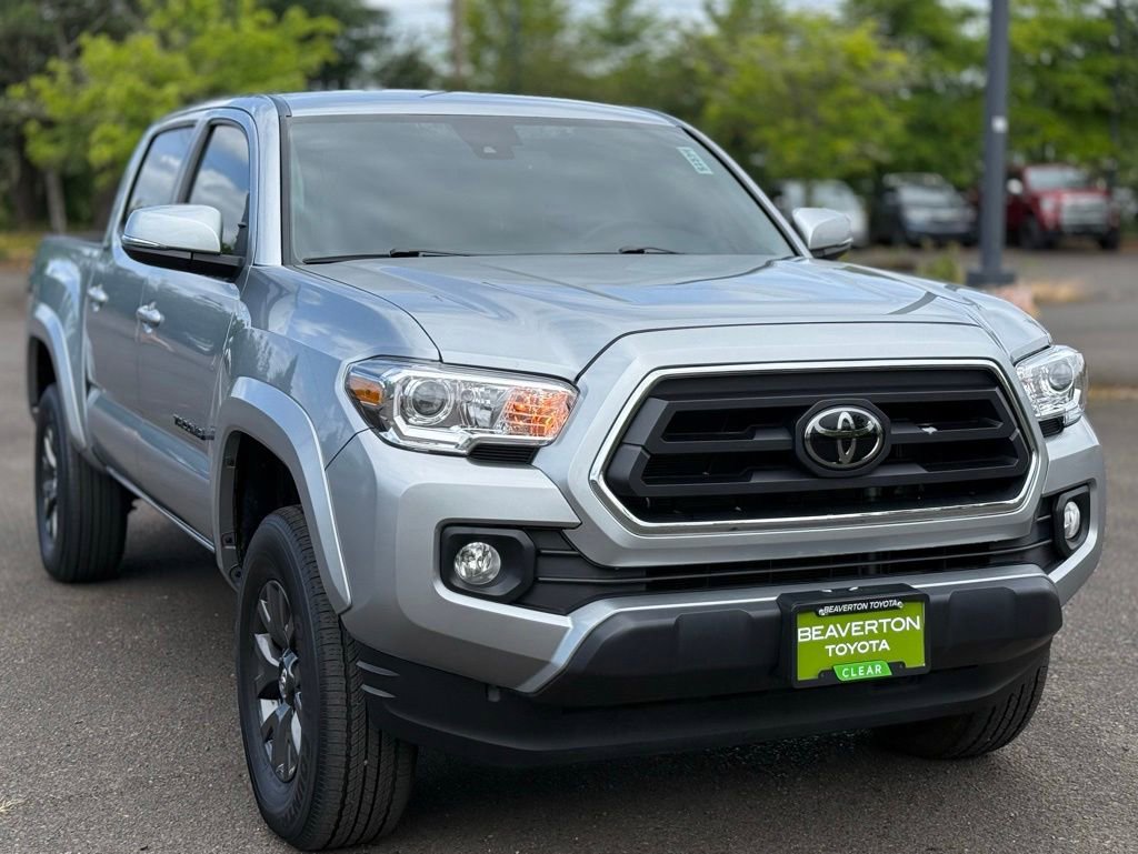 Used 2023 Toyota Tacoma SR5 w/ Technology Package AWD/4WD image 7