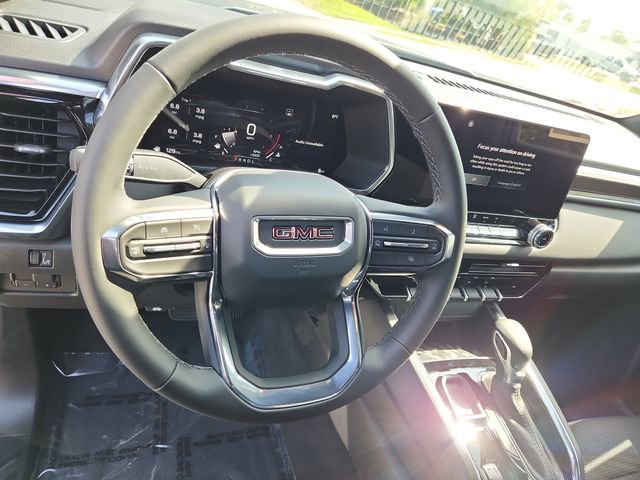 New 2026 GMC Canyon Elevation w/ LPO, Black Badging Package RWD image 16