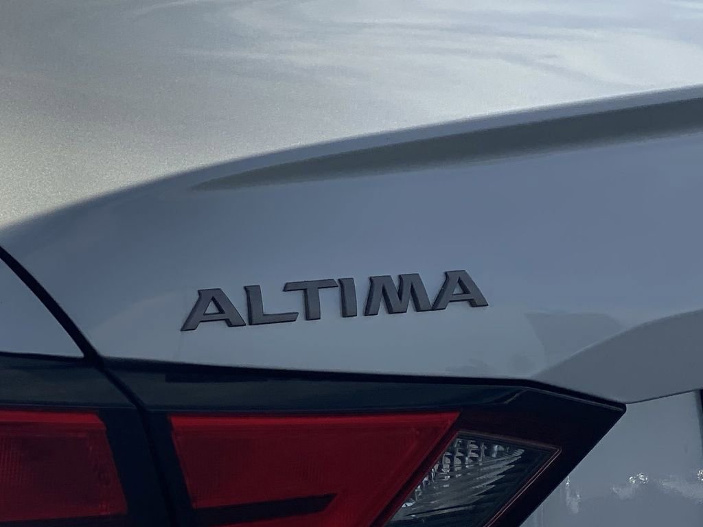 Used 2023 Nissan Altima 2.5 SV image 17