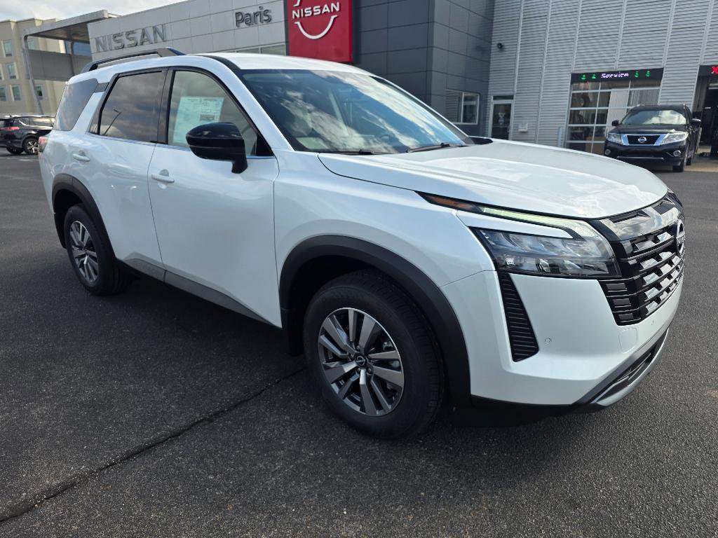New 2026 Nissan Pathfinder SL image 1