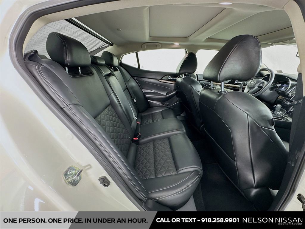 Used 2017 Nissan Maxima Platinum FWD image 28