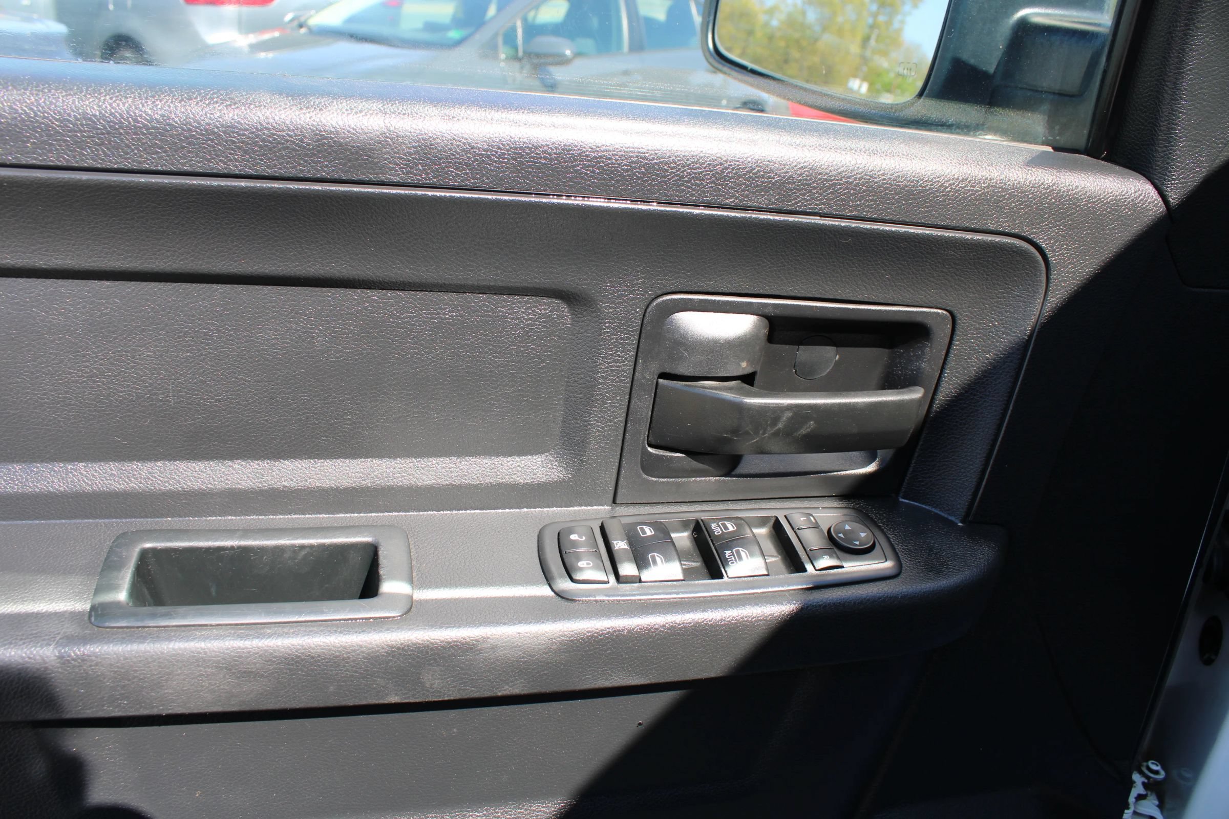 Used 2017 RAM 1500 Tradesman RWD image 14