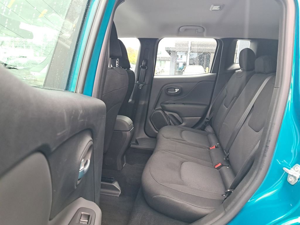 Used 2022 Jeep Renegade Sport image 13