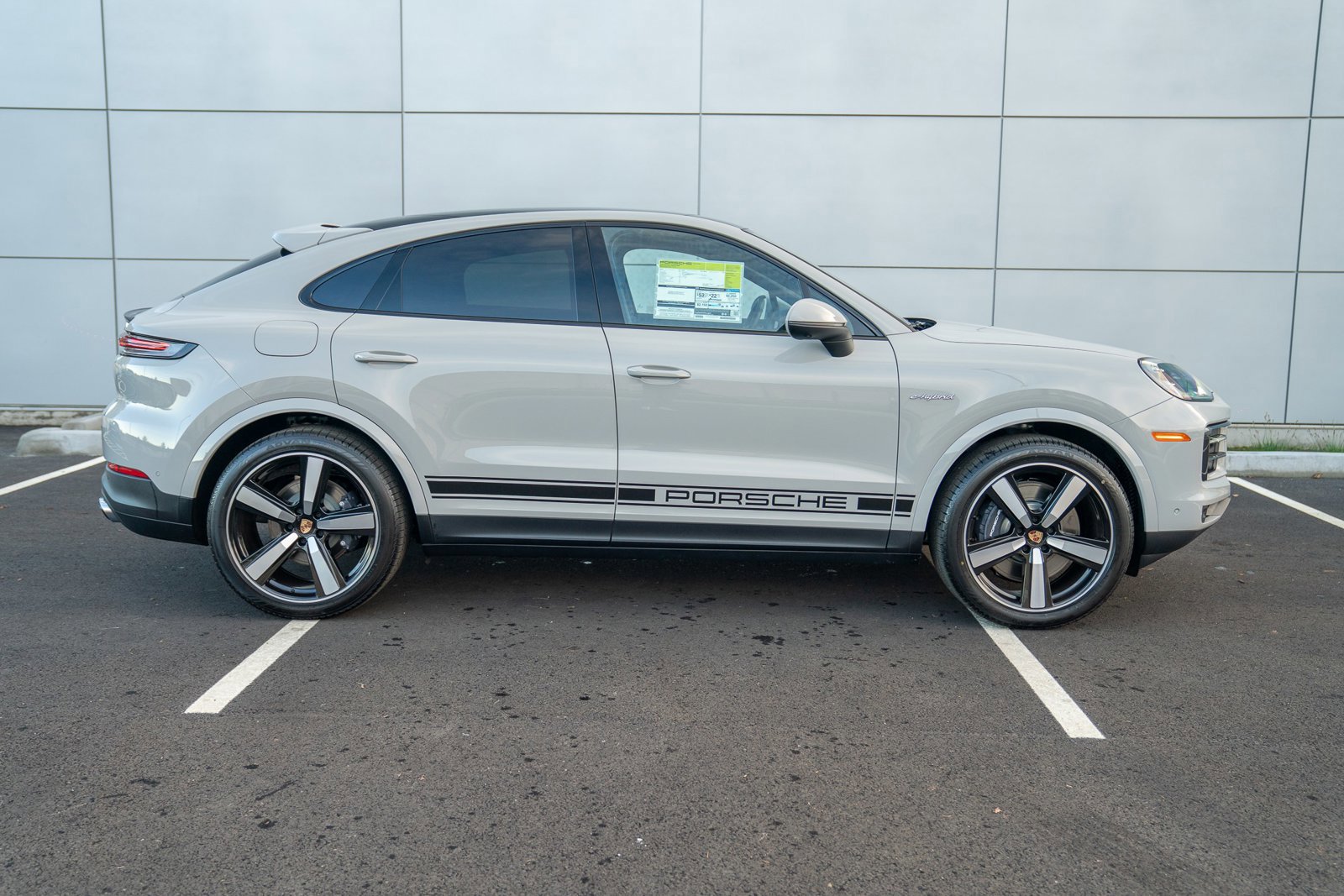 New 2026 Porsche Cayenne E-Hybrid image 8