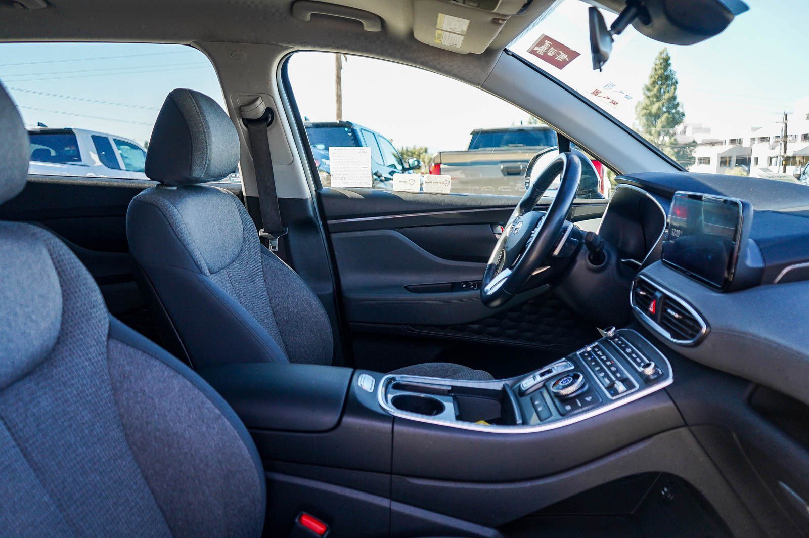 Used 2023 Hyundai Santa Fe SEL image 17