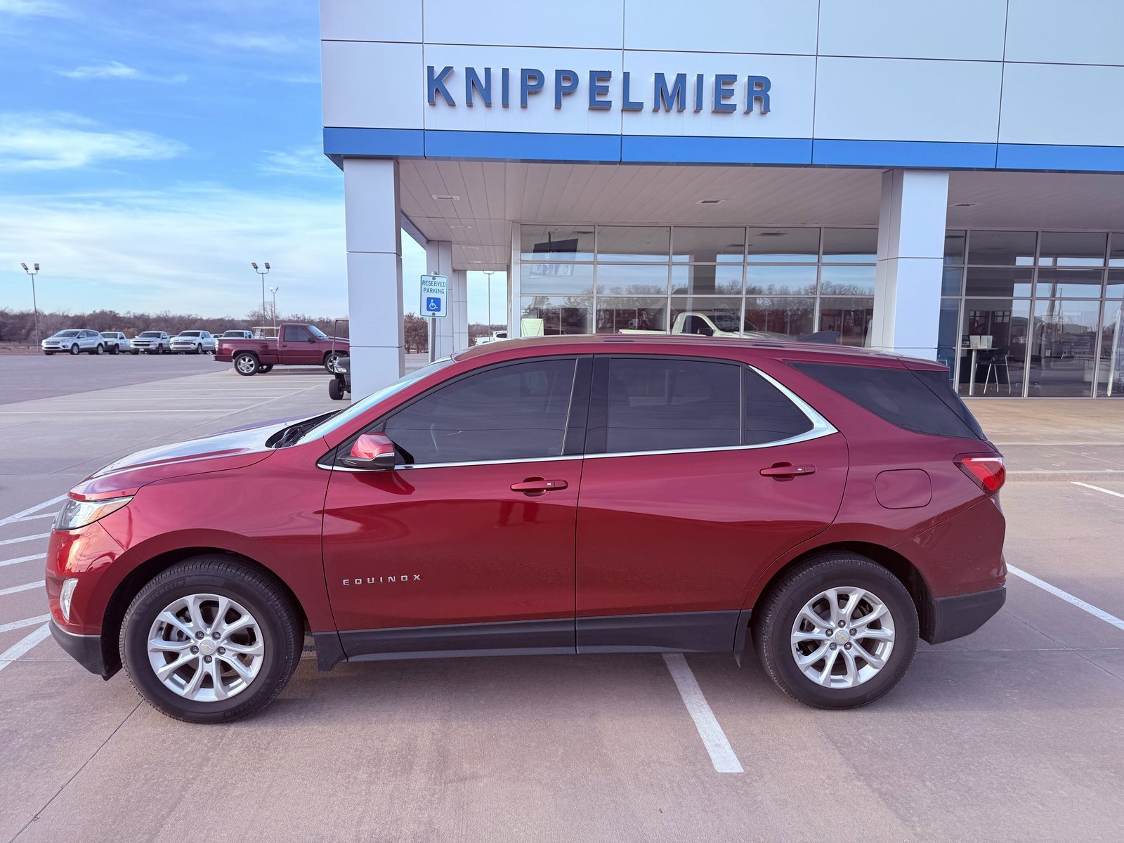 Used 2019 Chevrolet Equinox LT image 2