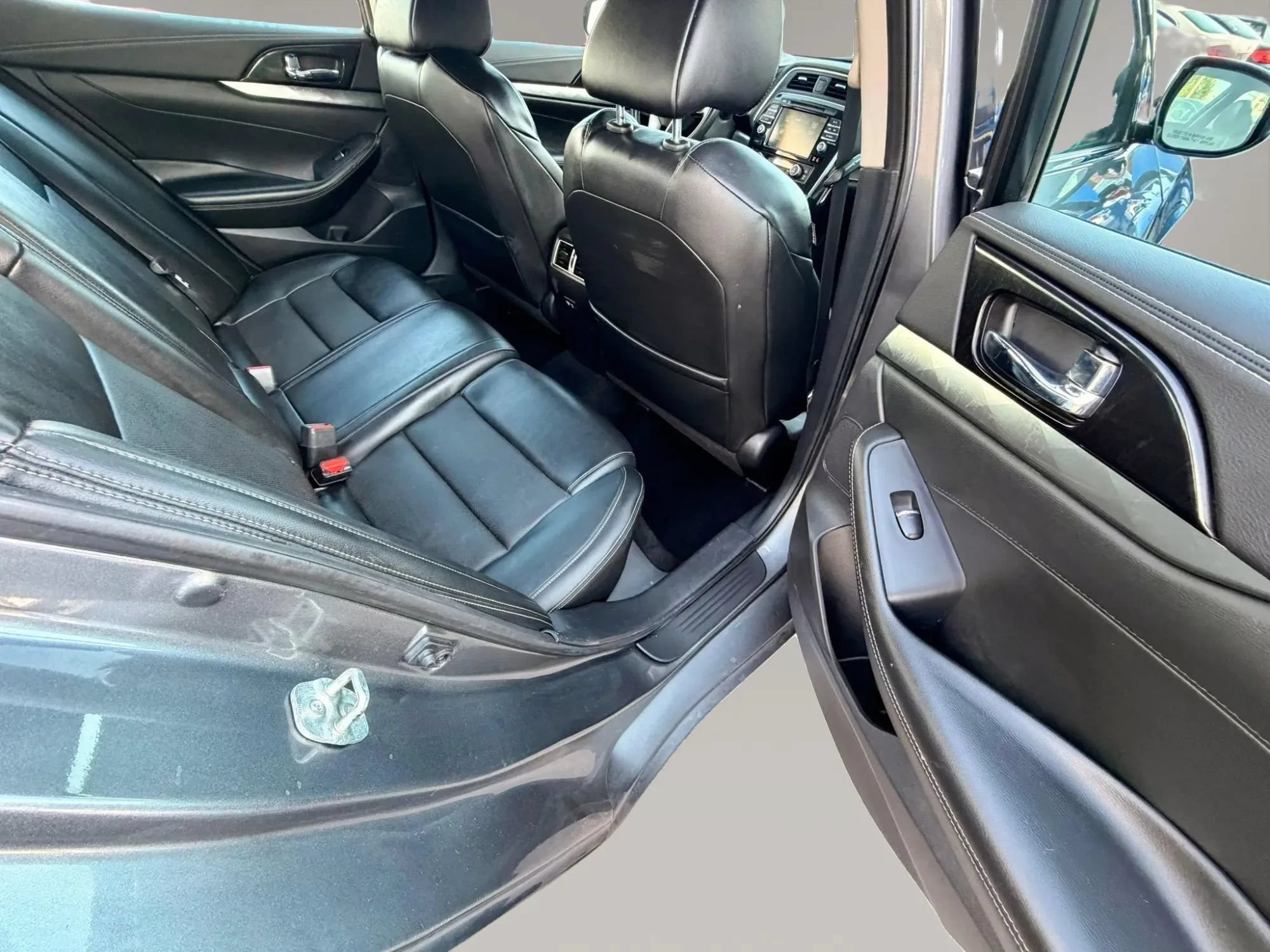 Used 2019 Nissan Maxima 3.5 SV w/ Floor Mat Group FWD image 7