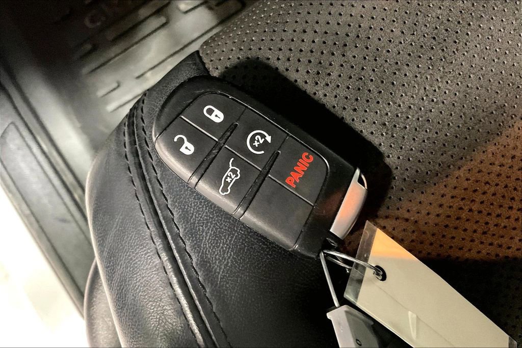 Used 2019 Jeep Grand Cherokee Altitude image 13