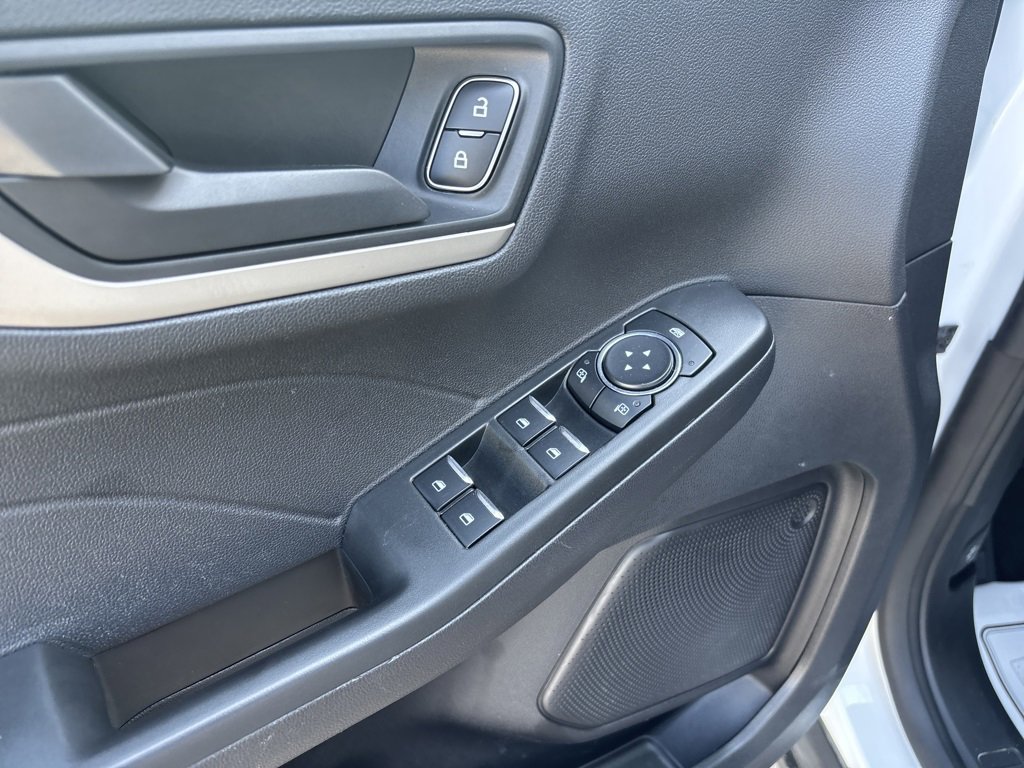 Used 2022 Ford Escape SE image 13