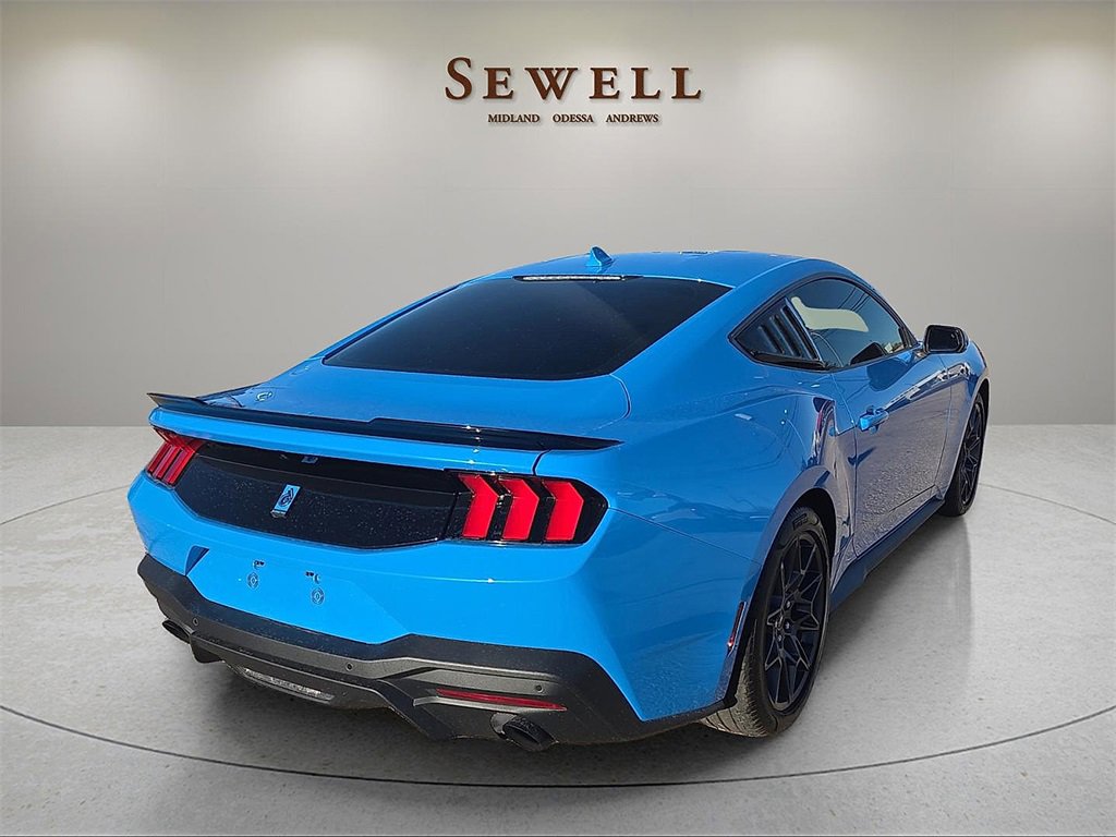 Used 2024 Ford Mustang Coupe image 4