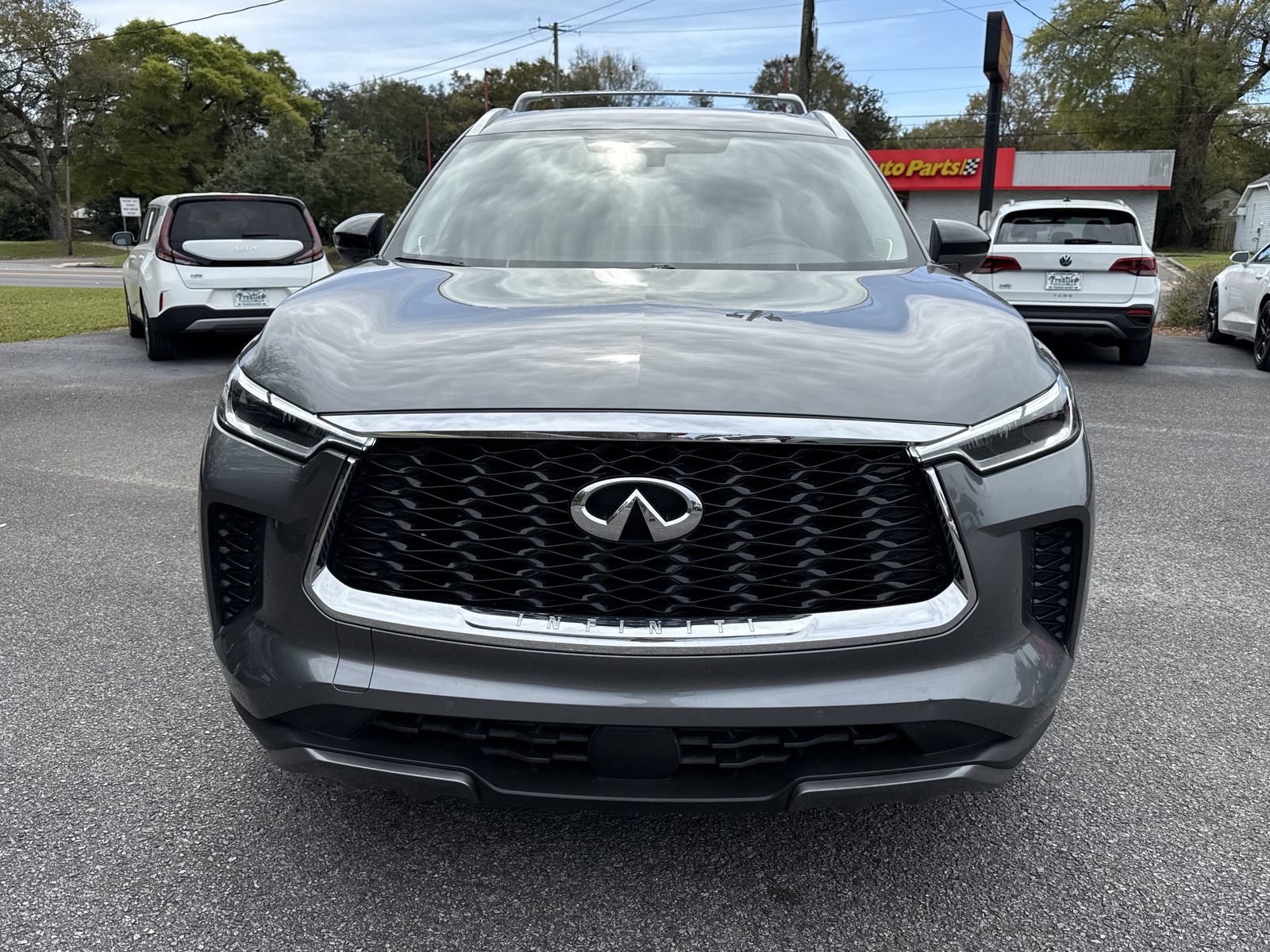 Used 2025 INFINITI QX60 Sensory image 8