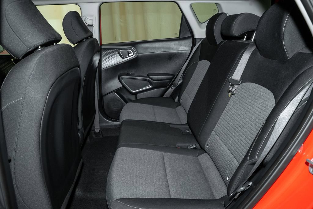 Used 2020 Kia Soul S image 7