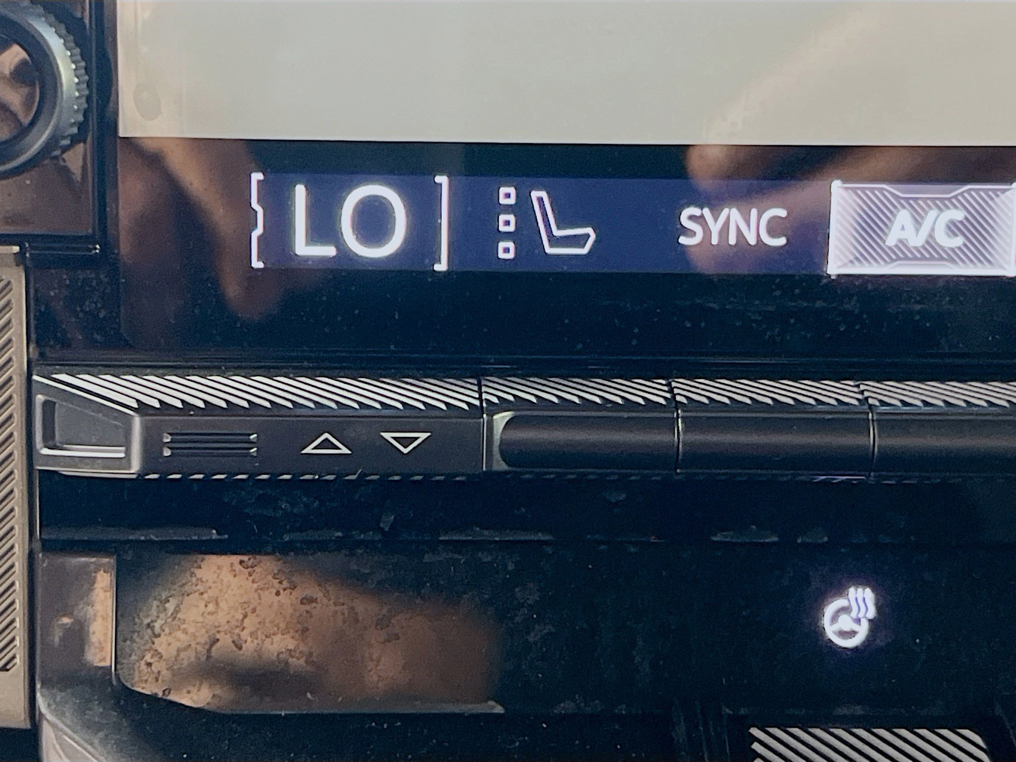 Used 2024 GMC Hummer EV 2X w/ LPO, Illumination Package image 21