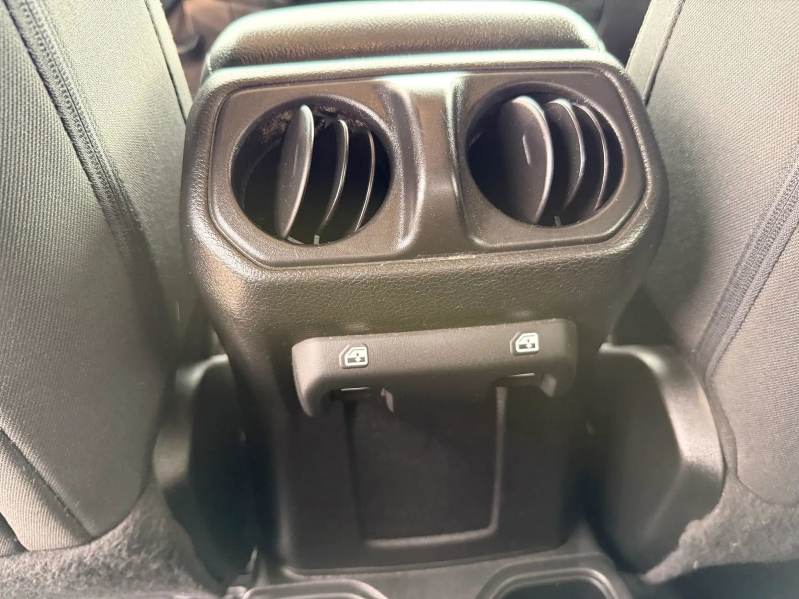 Used 2020 Jeep Gladiator Sport w/ Quick Order Package 24S AWD/4WD image 24