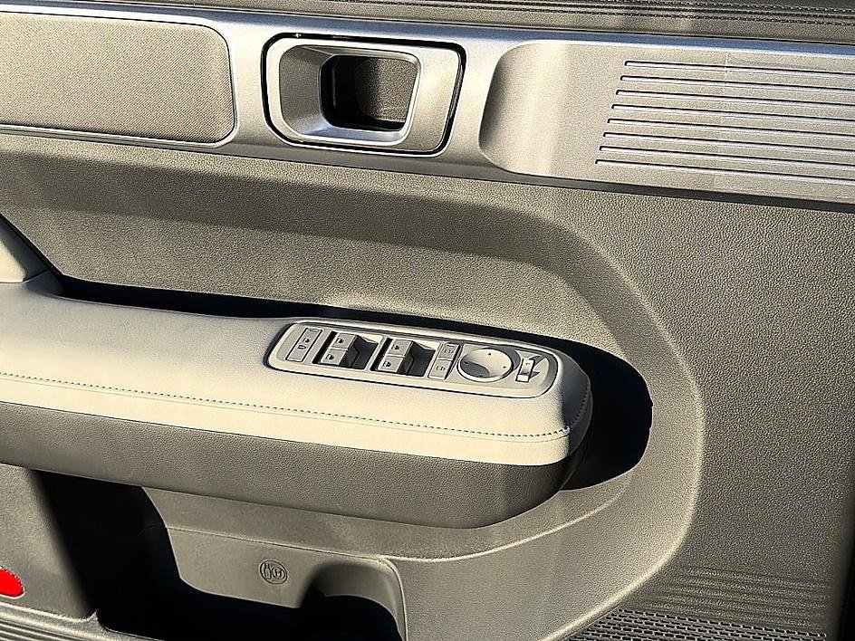 New 2027 Hyundai Santa Fe SEL AWD/4WD image 16