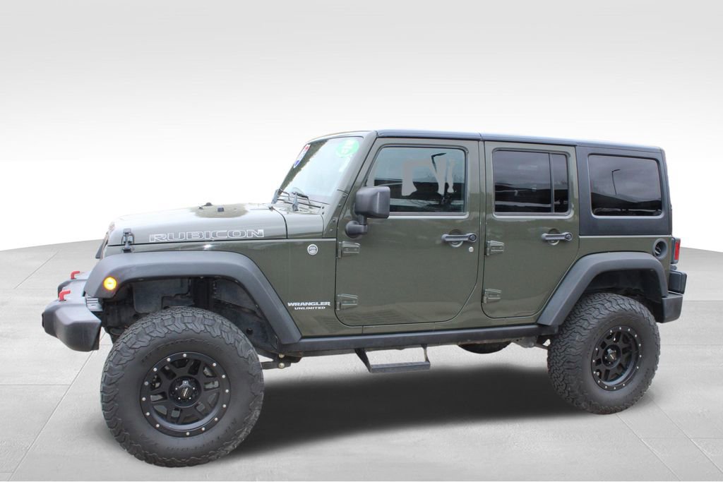 Used 2015 Jeep Wrangler Unlimited Rubicon w/ Connectivity Group AWD/4WD image 12