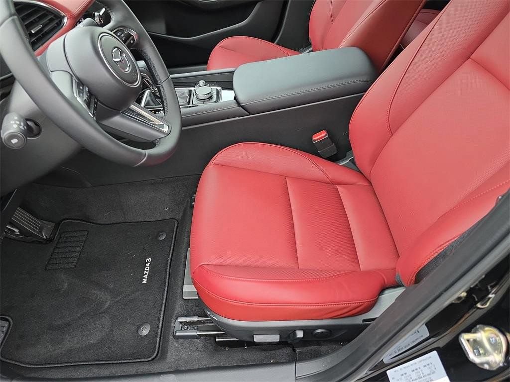 New 2026 MAZDA MAZDA3 Hatchback w/Premium Plus Pkg AWD/4WD image 22
