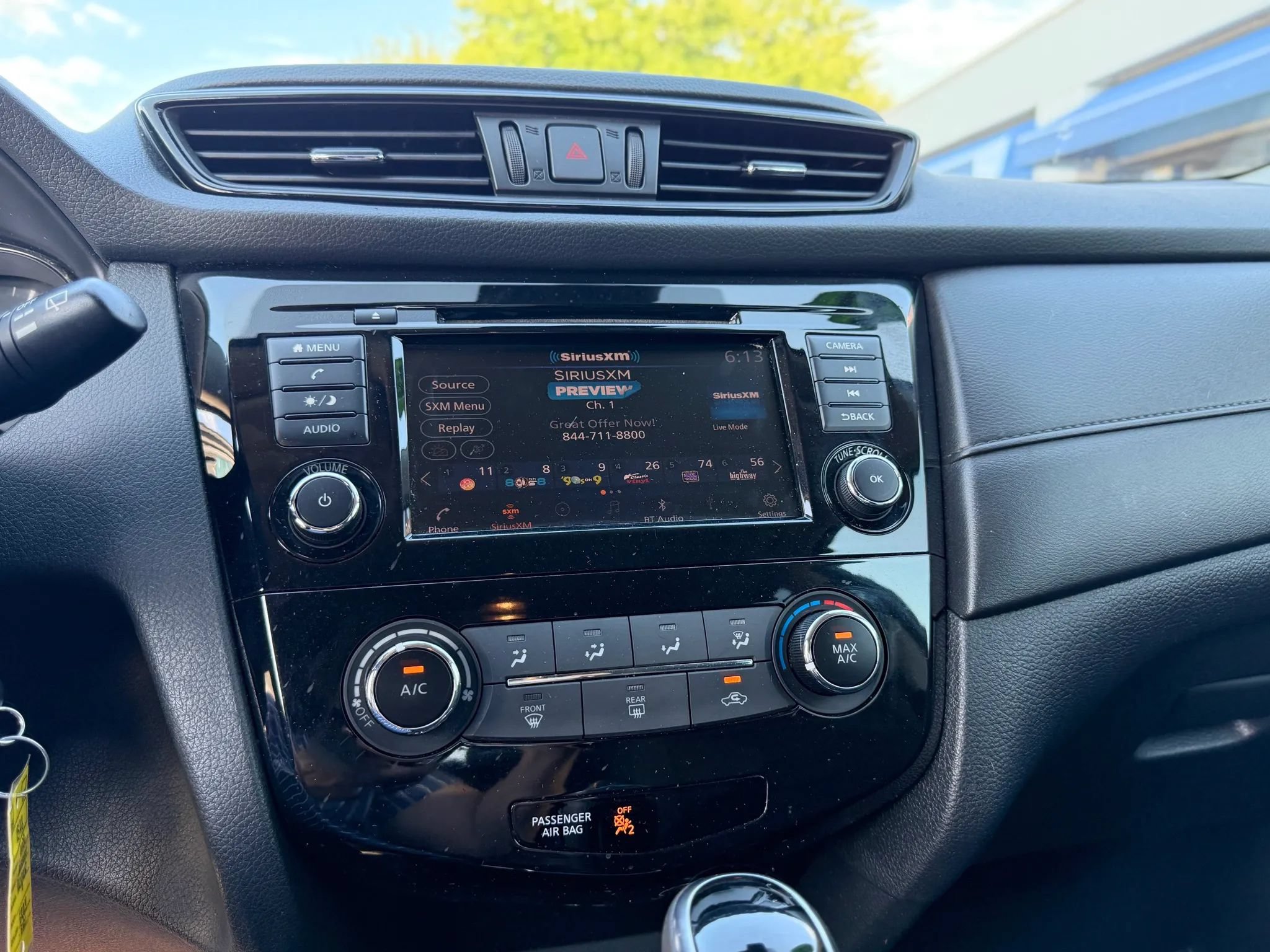 Used 2020 Nissan Rogue S FWD image 41