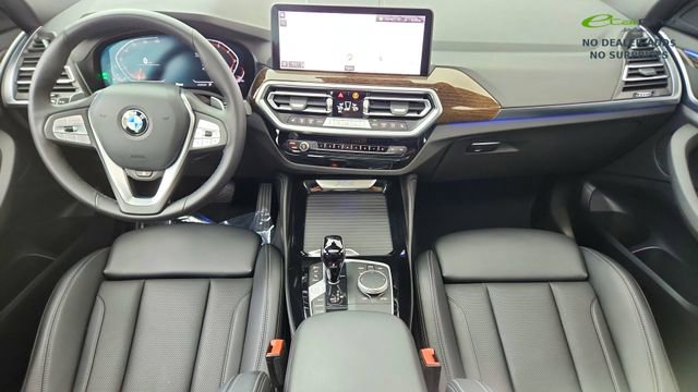Used 2025 BMW X4 xDrive30i AWD/4WD image 90