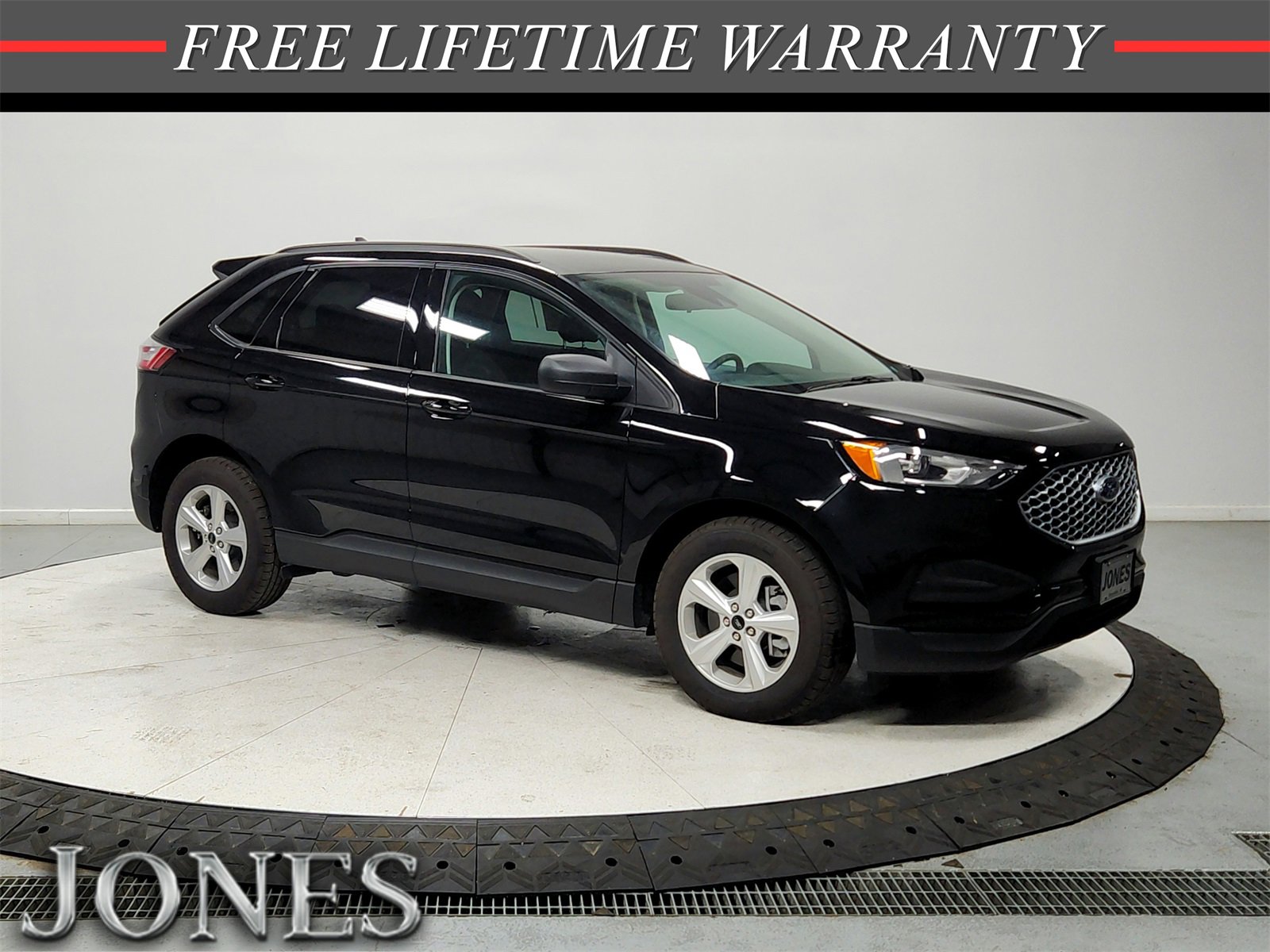 Used 2024 Ford Edge SE