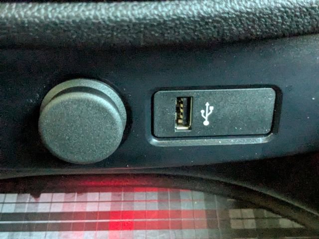 Used 2020 MINI Cooper Clubman S w/ Storage Package image 27