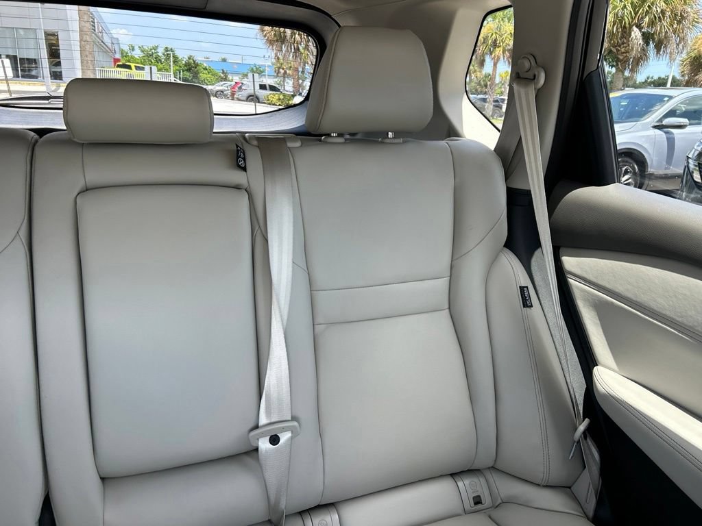 Certified 2024 Nissan Rogue SL FWD image 16