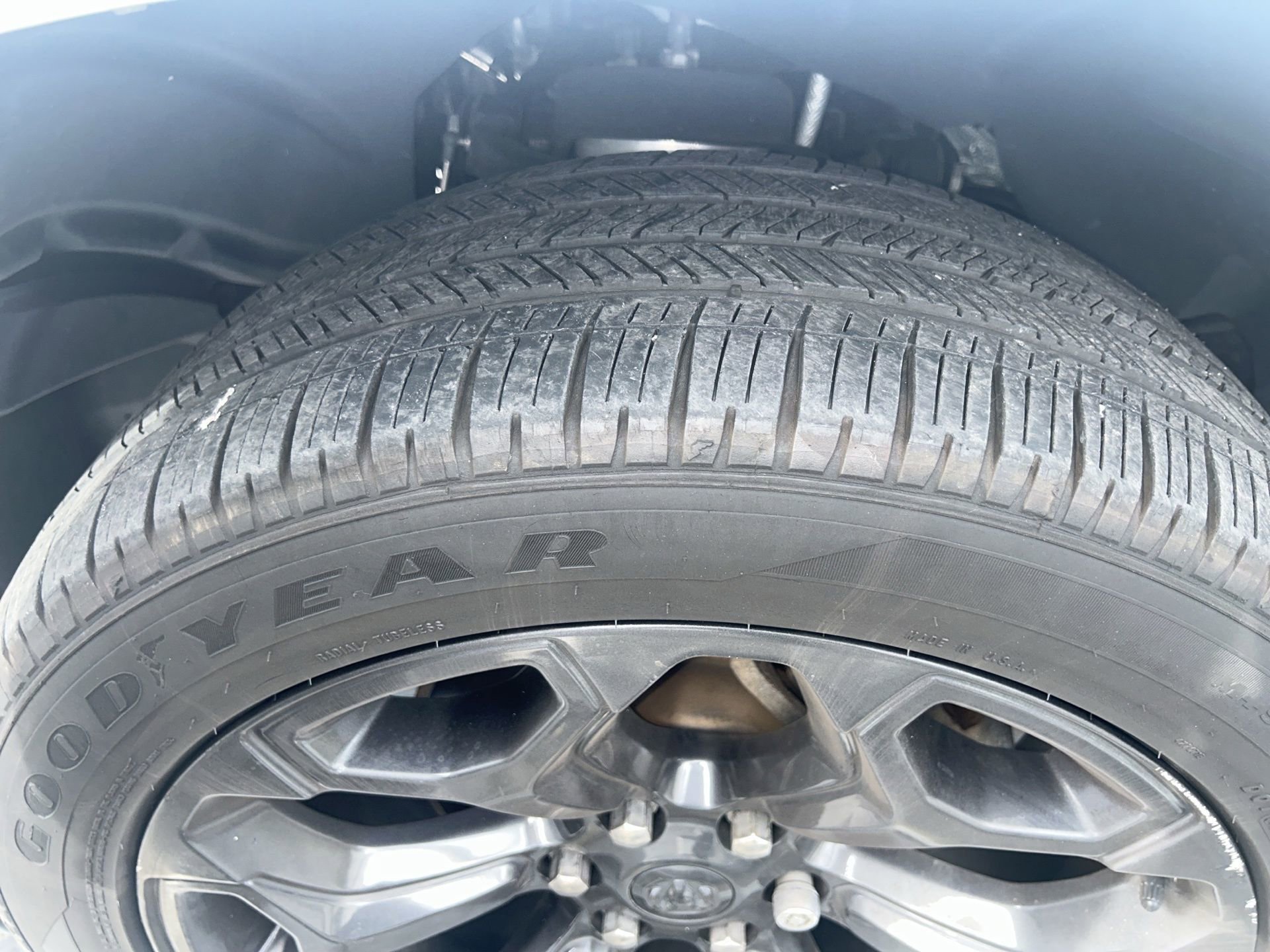 Used 2021 RAM 1500 Limited w/ Night Edition image 4