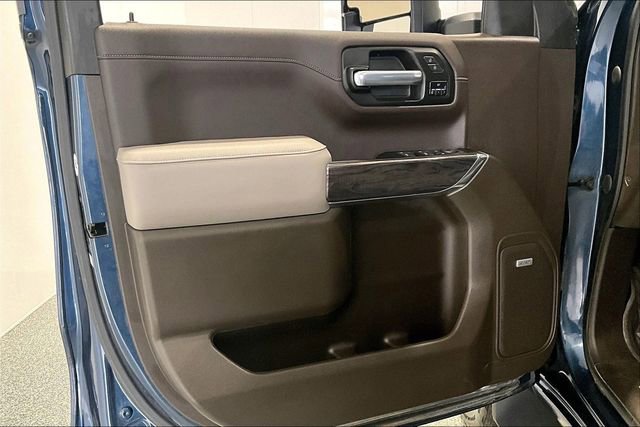 Used 2021 Chevrolet Silverado 1500 LTZ w/ Technology Package image 22