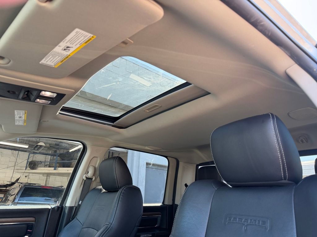 Used 2017 RAM 1500 Laramie w/ Convenience Group AWD/4WD image 17