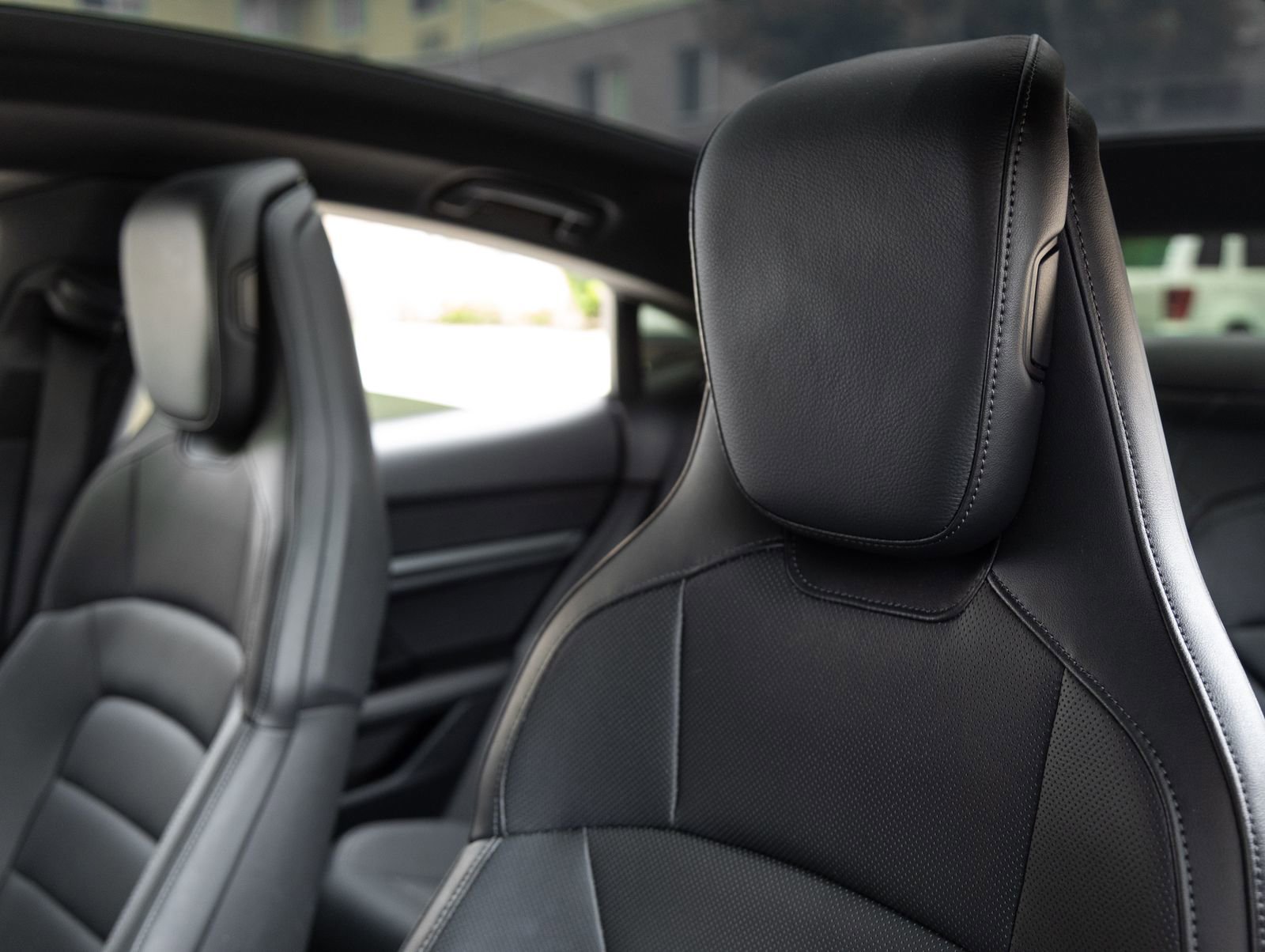 Certified 2025 Porsche Taycan w/ Premium Package RWD image 24