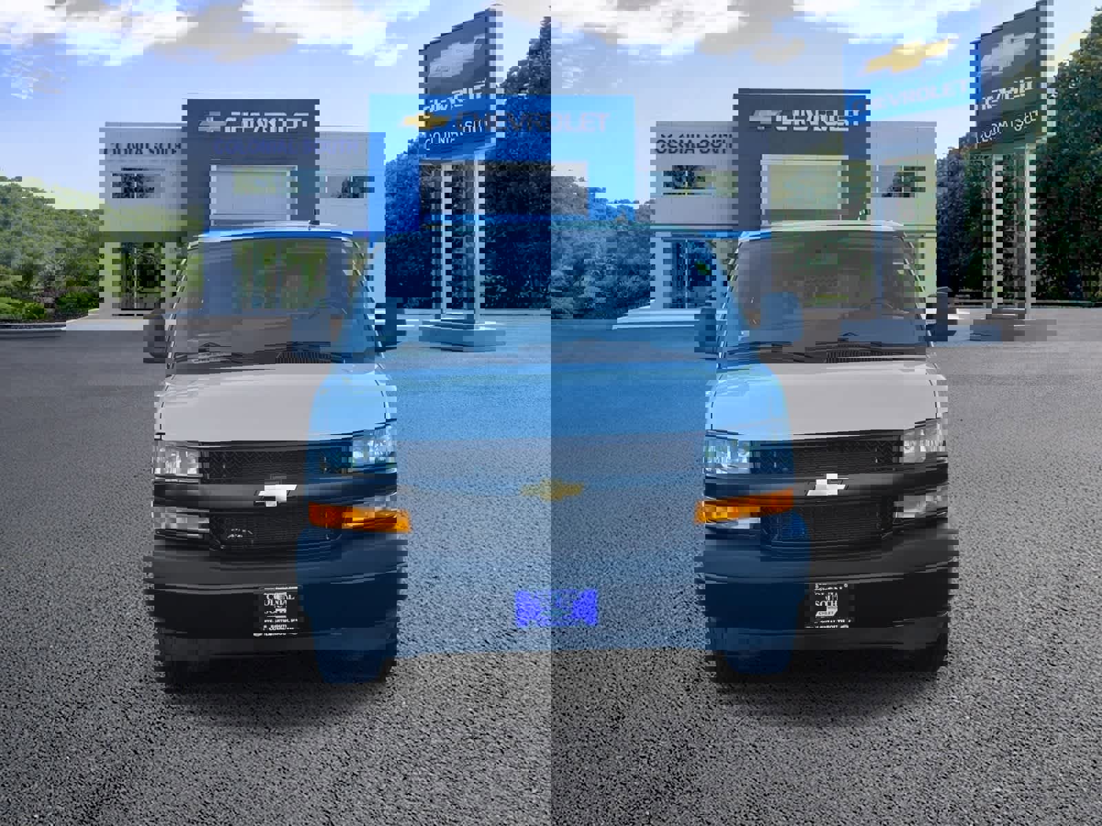 Certified 2024 Chevrolet Express 3500 w/ Driver Convenience Package image 10