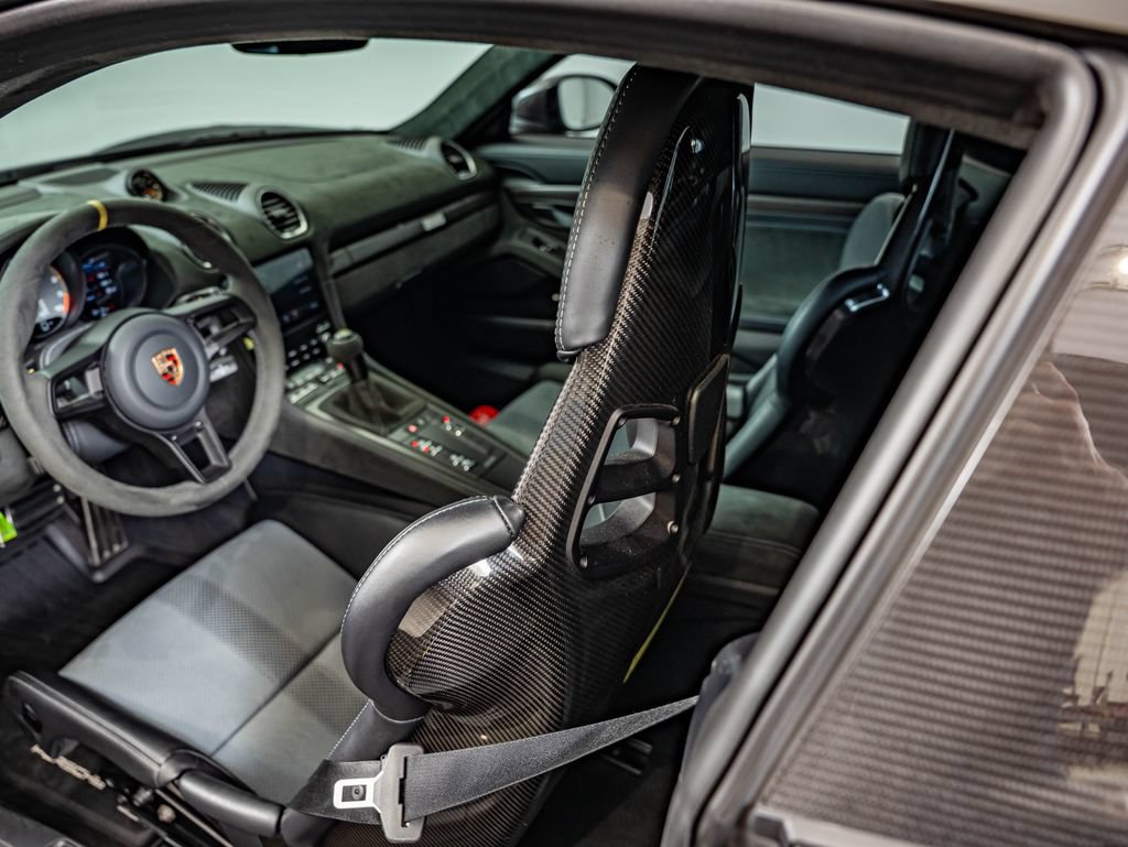 Certified 2024 Porsche 718 Cayman GT4 RS RWD image 55